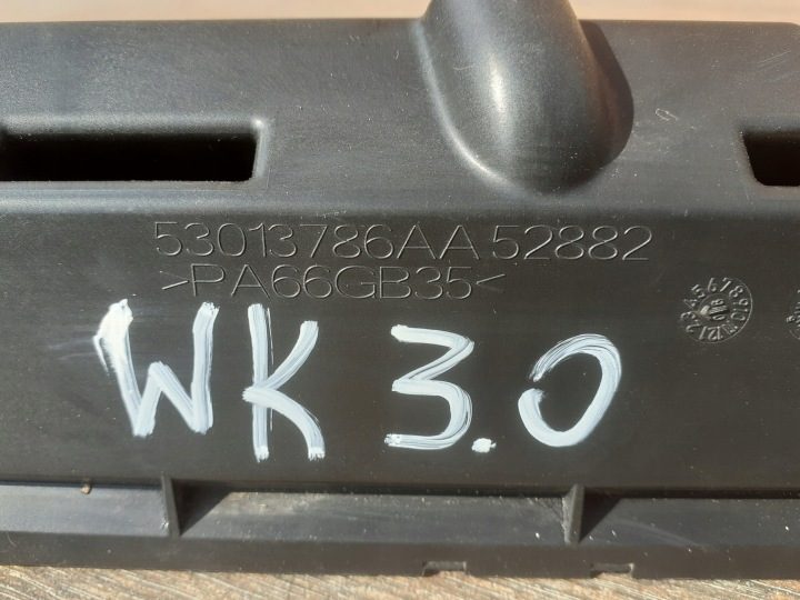 Jeep WK защита крышка форсунок правая 3.0 CRD 53013786AA, фото 5