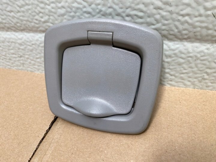 BMW 3 E91 крепление крючок шторки 7157943 7157943, фото 4