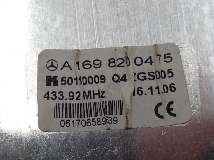 УСИЛИТЕЛЬ АНТЕННА ОРИГИНАЛ A1698200475 MERCEDES B-КЛАСС W245 06 г., фото 4