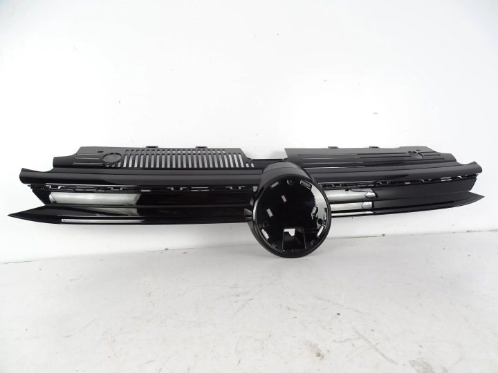РЕШЕТКА РАДИАТОРА VW Golf VIII РЕСТАЙЛИНГ 5H0853651BC 5H0853655N, фото 2