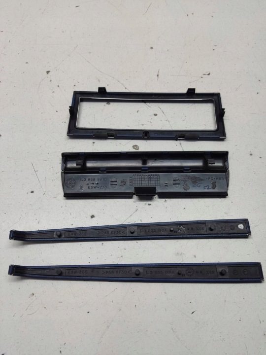 Volkswagen Golf IV 2003 Накладка консоли среднего 1J0858981C, фото 8