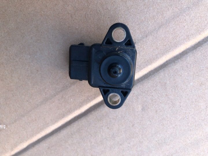 ДАТЧИК ГИДРОУСИЛИТЕЛЯ ВАКУУМНЫЙ УСИЛИТЕЛЬ 1.8 GDI CARISMA MD310129, фото 2