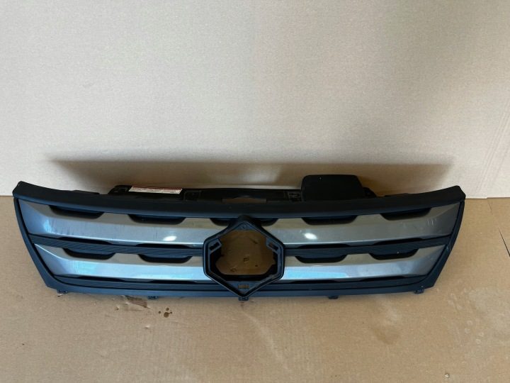 Решетка радиатора Suzuki Vitara III 2015-2018 год 72121-54P0, фото 1
