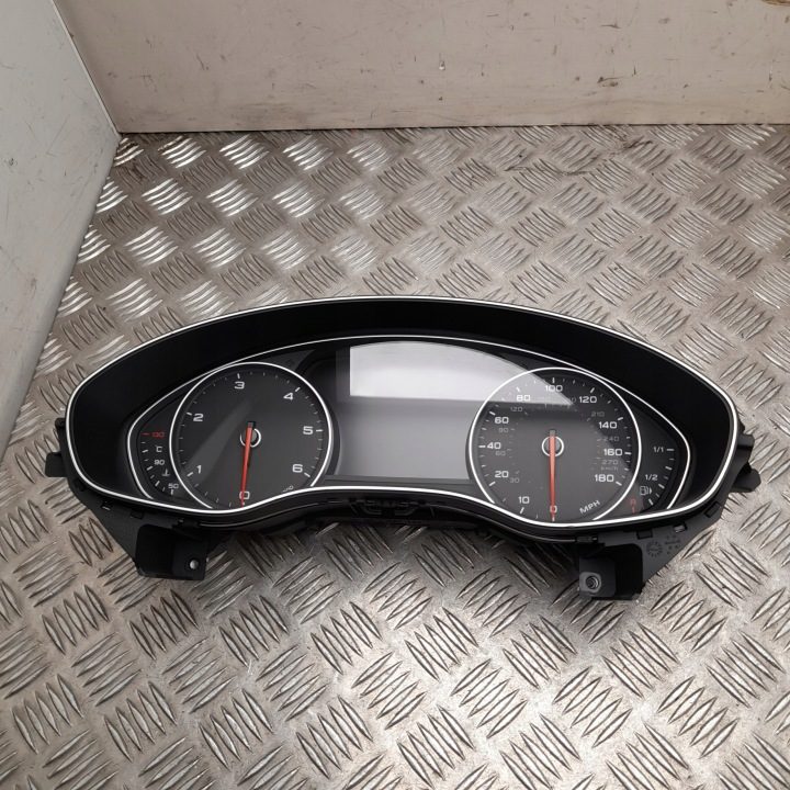 Торпедо Audi A7 Sportback 2014 4G8920984H, фото 1