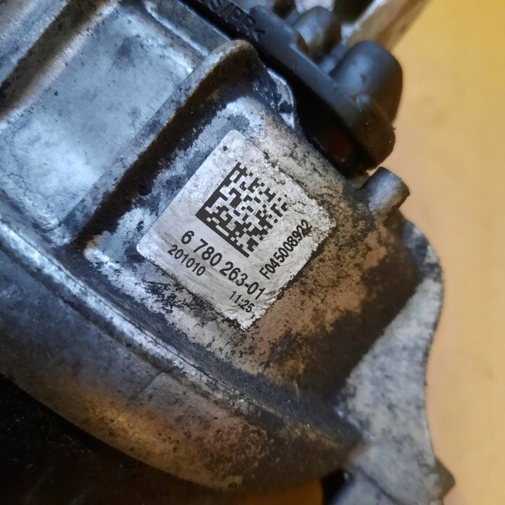 BMW F10 F11 2.0D подушка двигателя L 6780263, фото 2