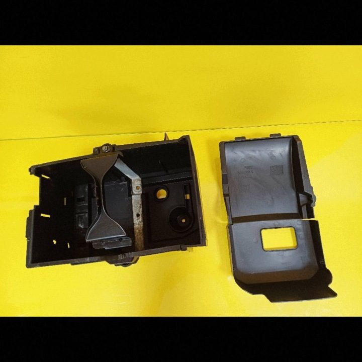 Корпус на аккумулятор в сборе Volvo V50 I 30667276 / 3M51-10723-B NR7, фото 3