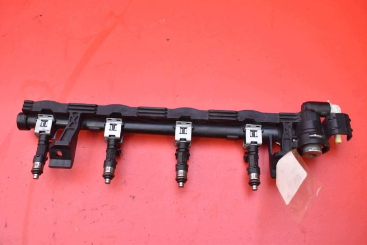 Топливная рампа форсунки 8A66-9H487-AB 0280158207 Ford Focus MK3 1.6 16V, фото 1