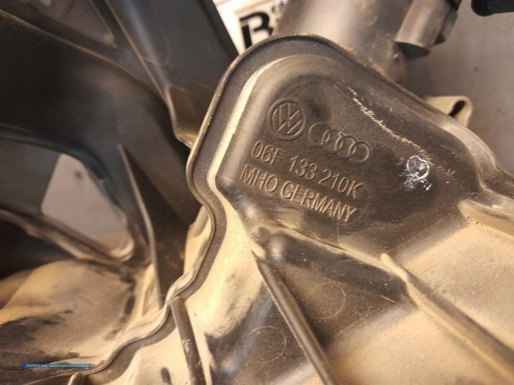 2004 Skoda Octavia Mk1 (1U) Впускной коллектор 06f133210k, фото 3