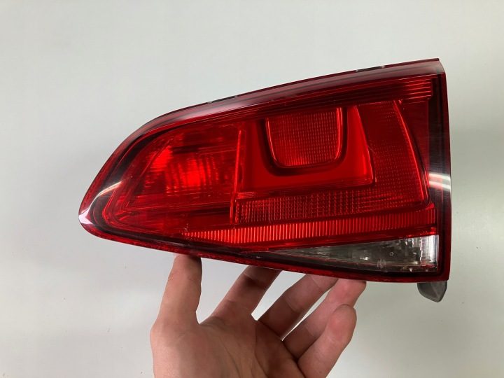 Фонарь правый задний в крышку Golf VII 7 ХЭТЧБЕК 5G0945094N, фото 1