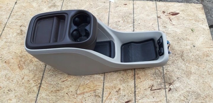 Бардачок тоннель CHRYSLER PACIFICA 16-25r, фото 3