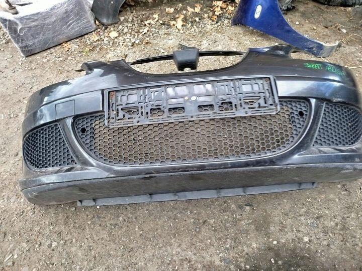Seat Altea решетка бампера передняя нижняя средняя 5P0853667C, фото 1