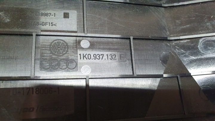 VW SEAT SKODA - КРЫШКА БЛОКА ПРЕДОХРАНИТЕЛЕЙ 1K0937132F, фото 3