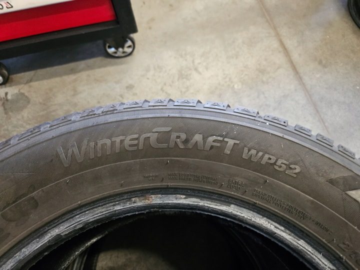 Шина зимняя Kumho WP52 215/60R16 99 H сцепление на снегу (3PMSF), усилитель (XL), фото 4