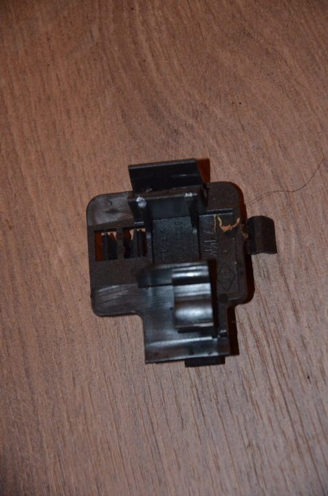 Клипса, крепление Renault Twingo II CN05 GN00 OE 8200520523, фото 2