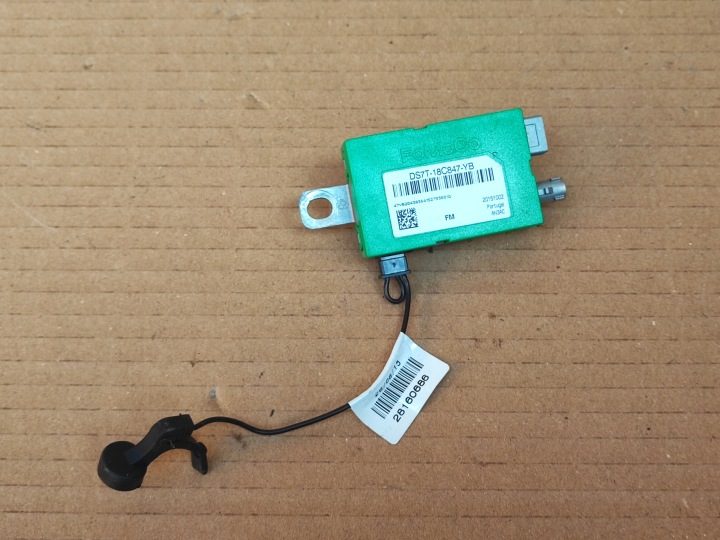 Ford Mondeo MK5 усилитель антенны DAB DS7T18C847YB, фото 1