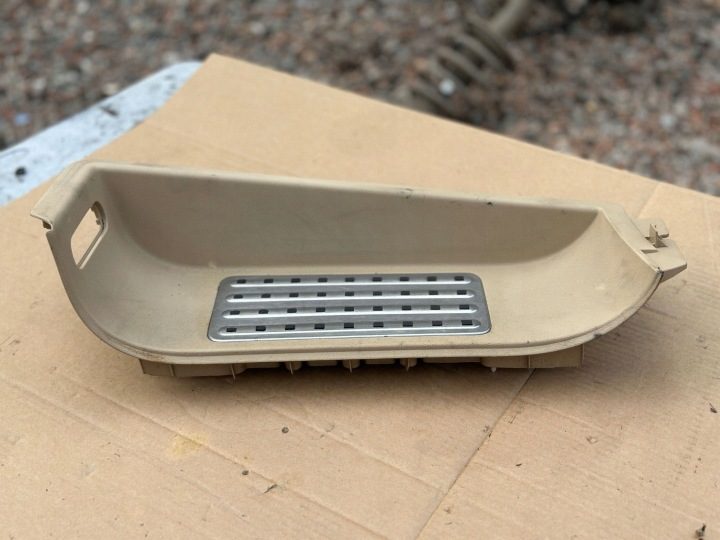 Подножка порог двери левый передний 7h5863735c VW T5 Multivan бежевый, фото 1