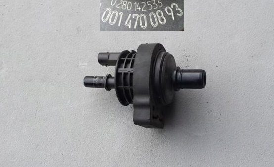 ДАТЧИК ДАВЛЕНИЯ ТОПЛИВА MERCEDES A 177 W177 A45 AMG 0014700893, фото 1
