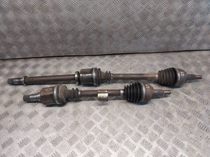 ПОЛУОСЬ ЛЕВАЯ ПЕРЕДНЯЯ + ПРАВАЯ RENAULT MEGANE II 1.5 DCI, фото 1