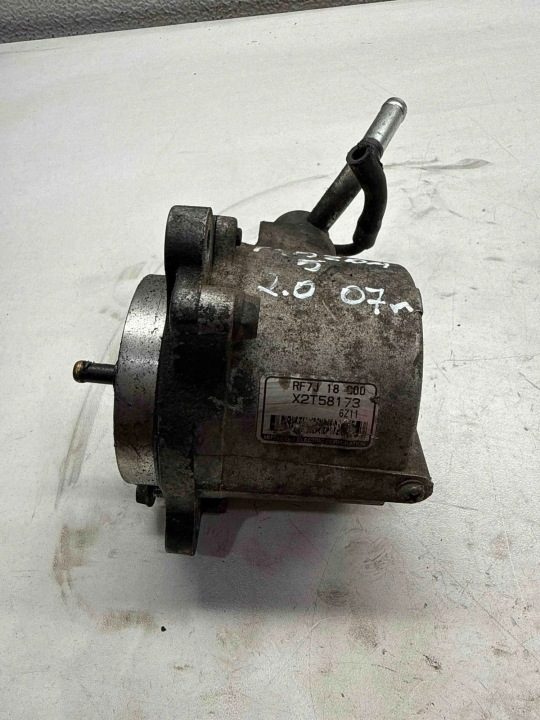Mazda OE X2T58173 насос вакуумный CiTD, фото 1