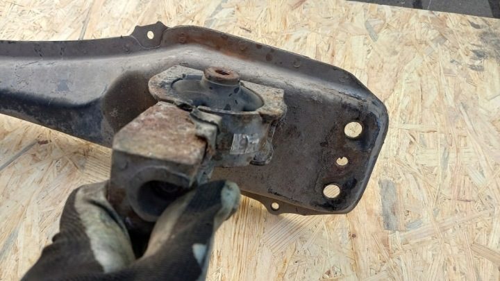 Балка нижняя под двигатель Avensis 2 t25 2.0 VVT-i 03-08, фото 8