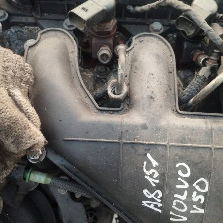 Volvo V50 Впускной коллектор 2005 2.0L, фото 2