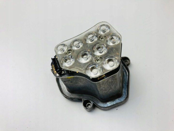 BMW F10 F11 РЕСТАЙЛИНГ ПОВОРОТНИК LED ПРАВЫЙ 171741-03, фото 1