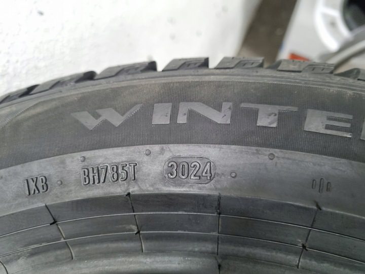 Шина зимняя Pirelli Powergy Winter 215/55R18 99 В сцепление на снегу (3PMSF), защита диска, усилитель (XL), фото 6