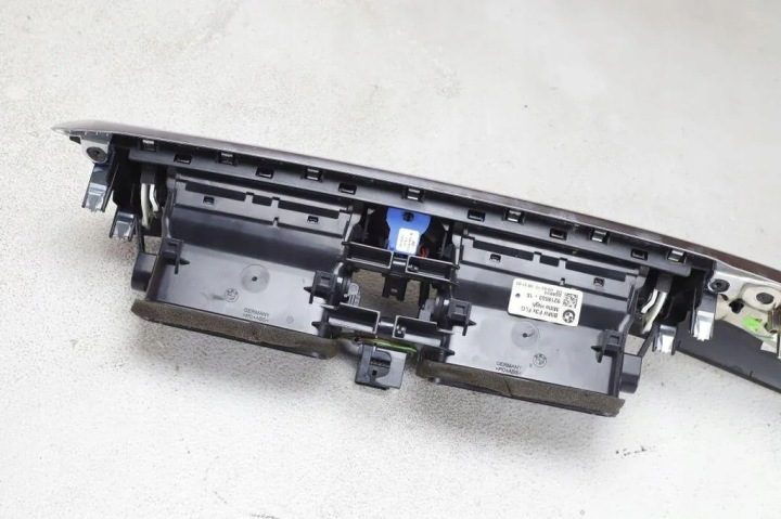 Воздухозаборник консоли BMW 3 (F30, F80) 9710260 2.0L бензин 2015, фото 7