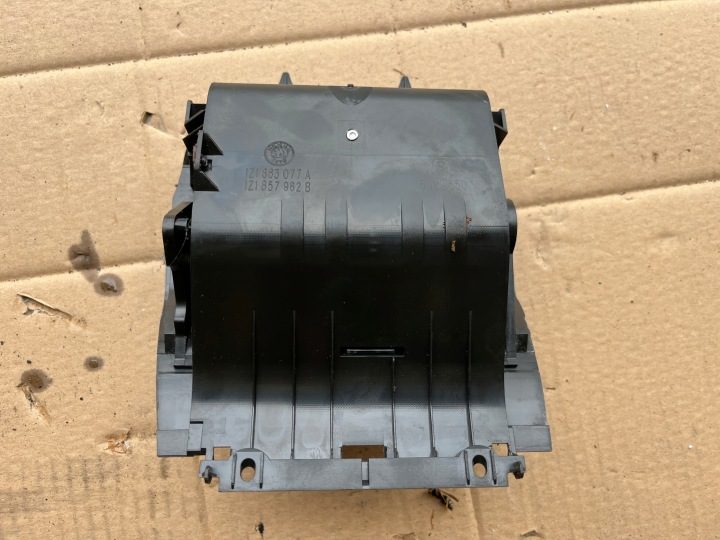ПЕПЕЛЬНИЦА SKODA OCTAVIA II 2004-2008 ХЭТЧБЕК 1Z1857962, фото 2