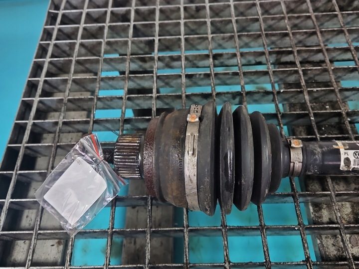 ПОЛУОСЬ ПЕРЕДНЯЯ ЛЕВАЯ AUDI A4 B8 1.8 TFSI МЕХАНИКА 11-15, фото 2