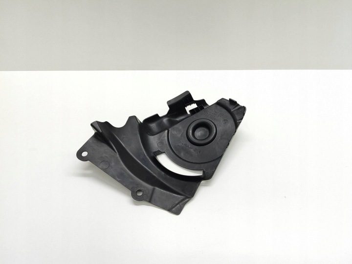 Правая накладка защита стакана амортизатора BMW E60 E61 7046902, фото 5