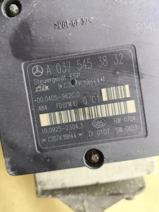 Насос ABS MERCEDES-BENZ CLK (C209) A0375453832 3.0L дизель 2008, фото 2