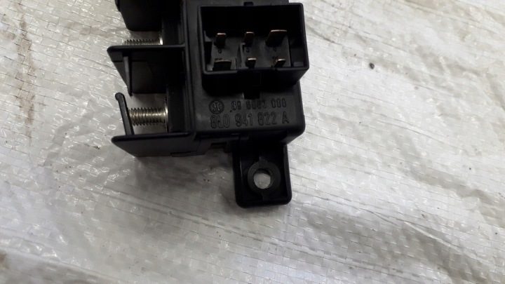 БЛОК РЕЛЕ AUDI A8 D2 8L0941822A, фото 3