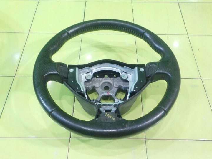 Nissan Juke I F15 рестайлинг 1.5 DCI 15 г. 5D руль, фото 2