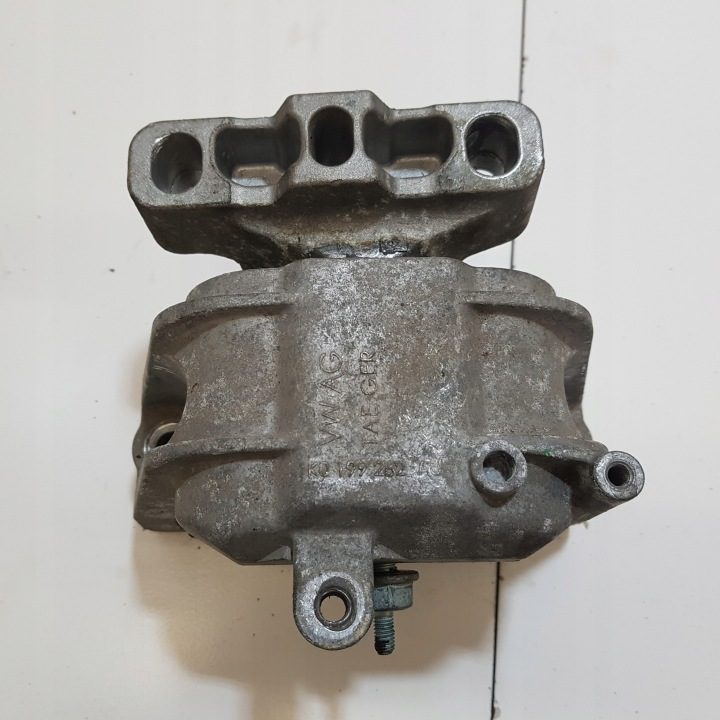 ПОДУШКА ДВИГАТЕЛЯ VOLKSWAGEN GOLF 5 PLUS 1K0199262, фото 1