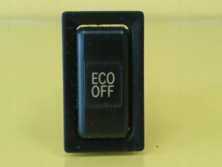 Переключатель ECO OFF Toyota Yaris NR435, фото 1