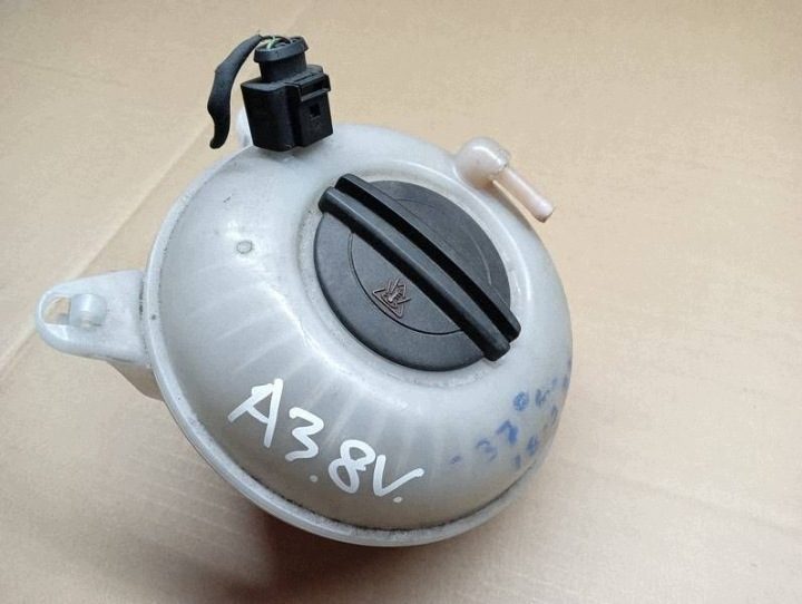 Расширительный бачок VW Golf VII 7 5Q0121407T, фото 1