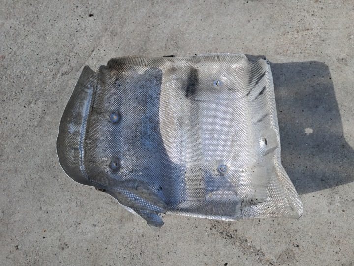 Защита изоляция тепловая глушителя końcowego 7 139 149 BMW E60 E61, фото 1