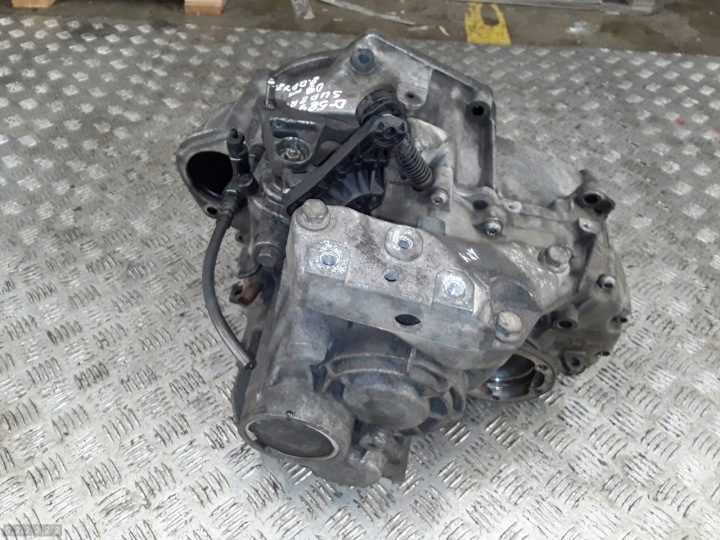 2010 Skoda Yeti (5L) Механическая коробка 6 передач KXY, фото 4