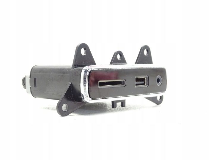 Модуль разъем USB AUX Maserati Levante 670037500, фото 1