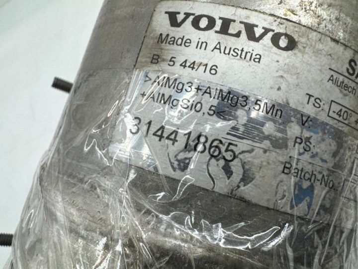 Volvo S90, V90 2016 Бак пневмоподвески, фото 9