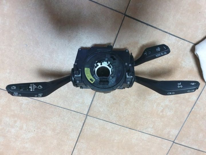 ПОДРУЛЕВЫЕ ПЕРЕКЛЮЧАТЕЛИ ШЛЕЙФ AUDI A4 B9 Q7 4M0907129LS, фото 1