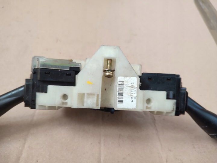 Паук подрулевой переключатель Mitsubishi OE MR986420, фото 6
