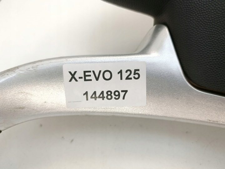 PIAGGIO X-EVO 125 КРОНШТЕЙН СПИНКА ПАССАЖИРА, фото 6