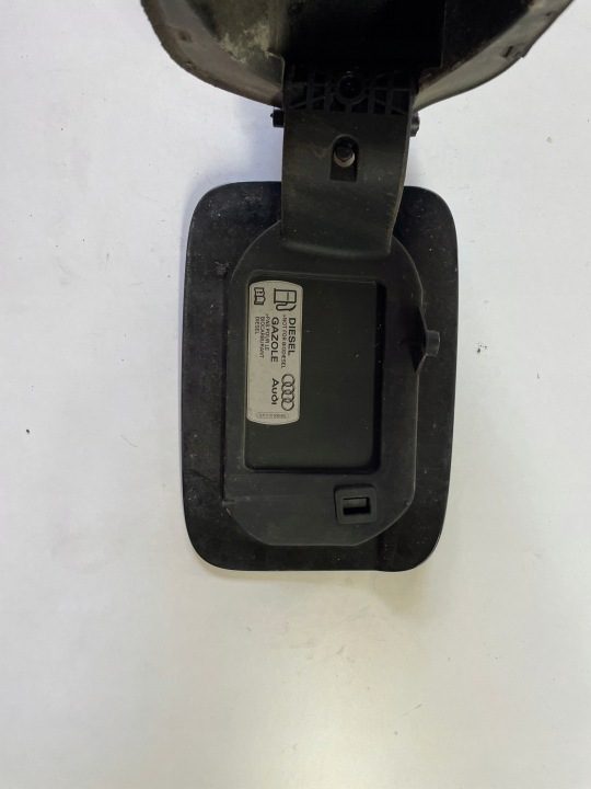 Лючок защита горловины бензобака привод LZ9Y Audi Q3 I 8U 4L0862153D, фото 4