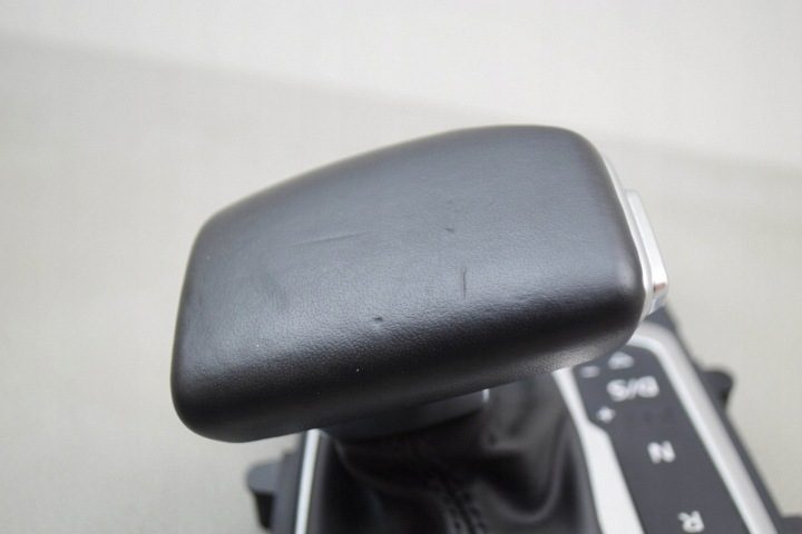 Рамка ручка переключения передач 80B713111C Audi Q5 II, фото 6