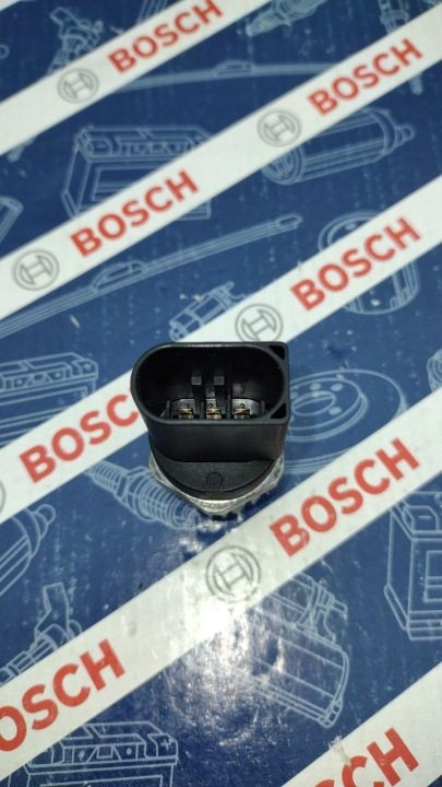 0281002982 РЕГУЛЯТОР ДАТЧИК ДАВЛЕНИЯ ТОПЛИВА BOSCH, фото 2