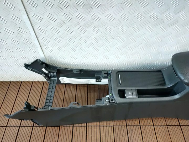 Hyundai i30 III? Instagram центр 84670-G4000 84610-G4010, фото 2