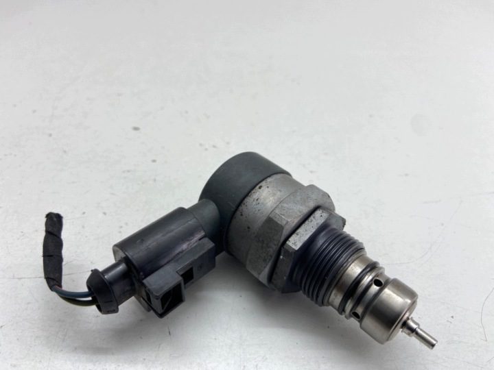 РЕГУЛЯТОР ДАВЛЕНИЯ ТОПЛИВА VW GOLF VII 0281006075 2.0 150 л.с. КЛАПАН, фото 3