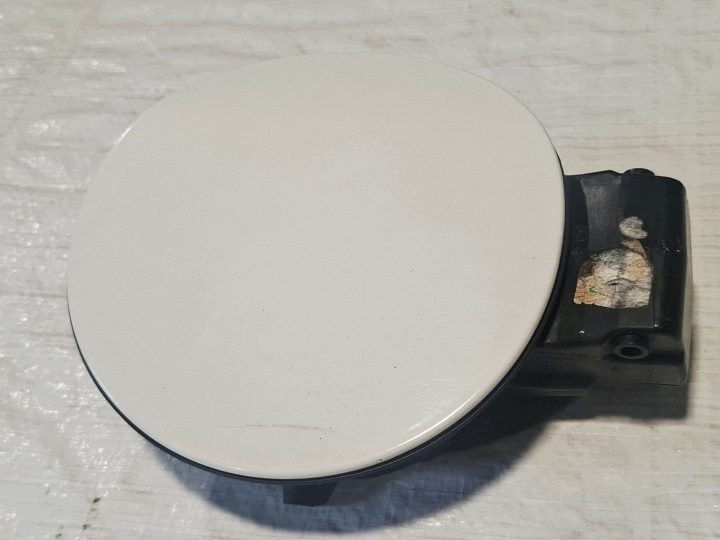 Лючок горловины бензобака VW Golf V 5 1K0 хэтчбек белый 1K6809857 1K0010644P, фото 3
